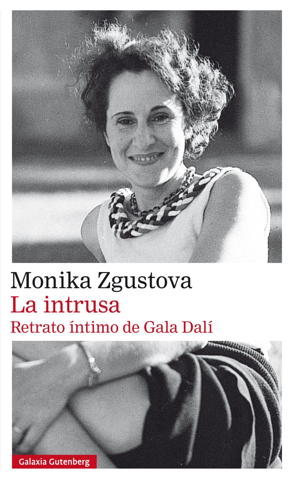 LA INTRUSA