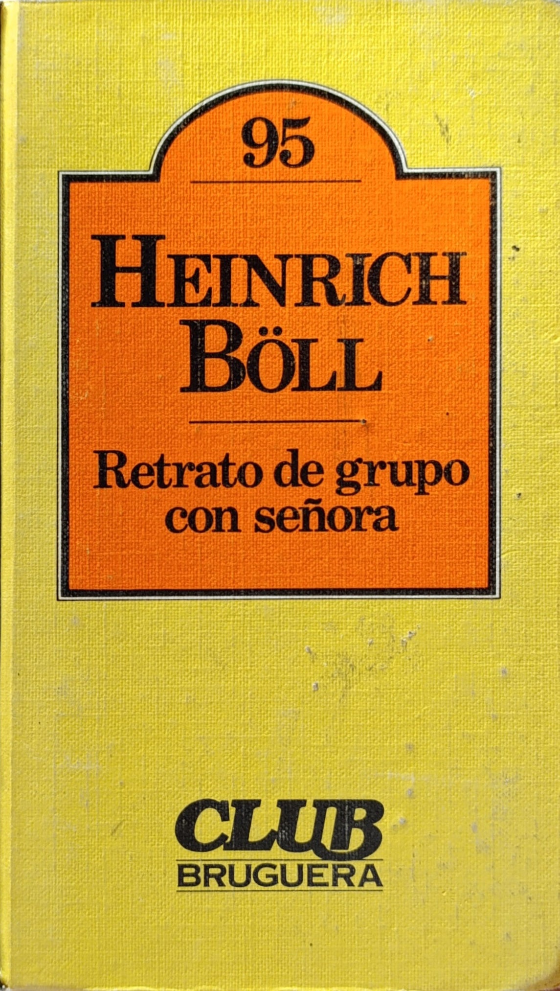 RETRATO DE GRUPO CON SEÑORA